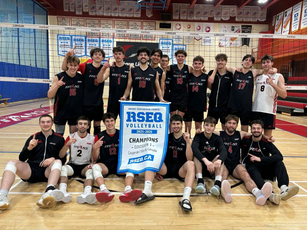 Équipe volleyball D1 Titans Cégep Limoilou à la coupe de l'Est