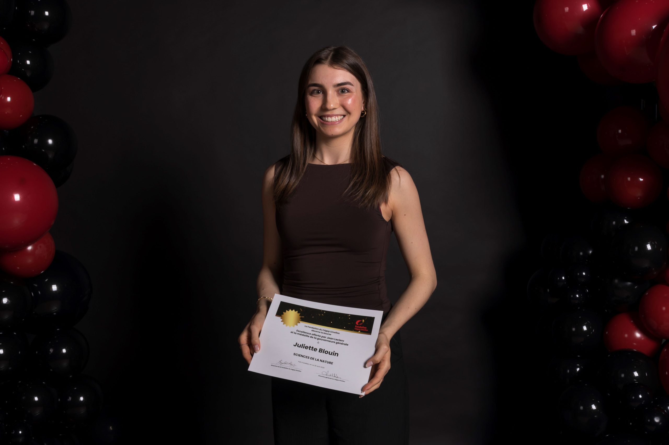 Juliette Blouin et son certificat du Mérite étudiant 2026