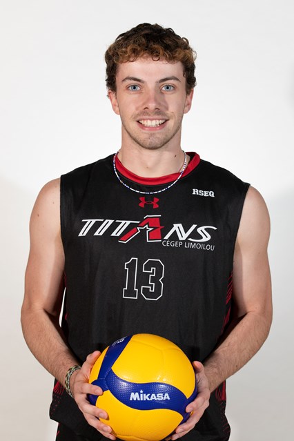 Anthony Pelletier, joueur de volleyball et athlète masculin sport-études 2023 au Cégep Limoilou