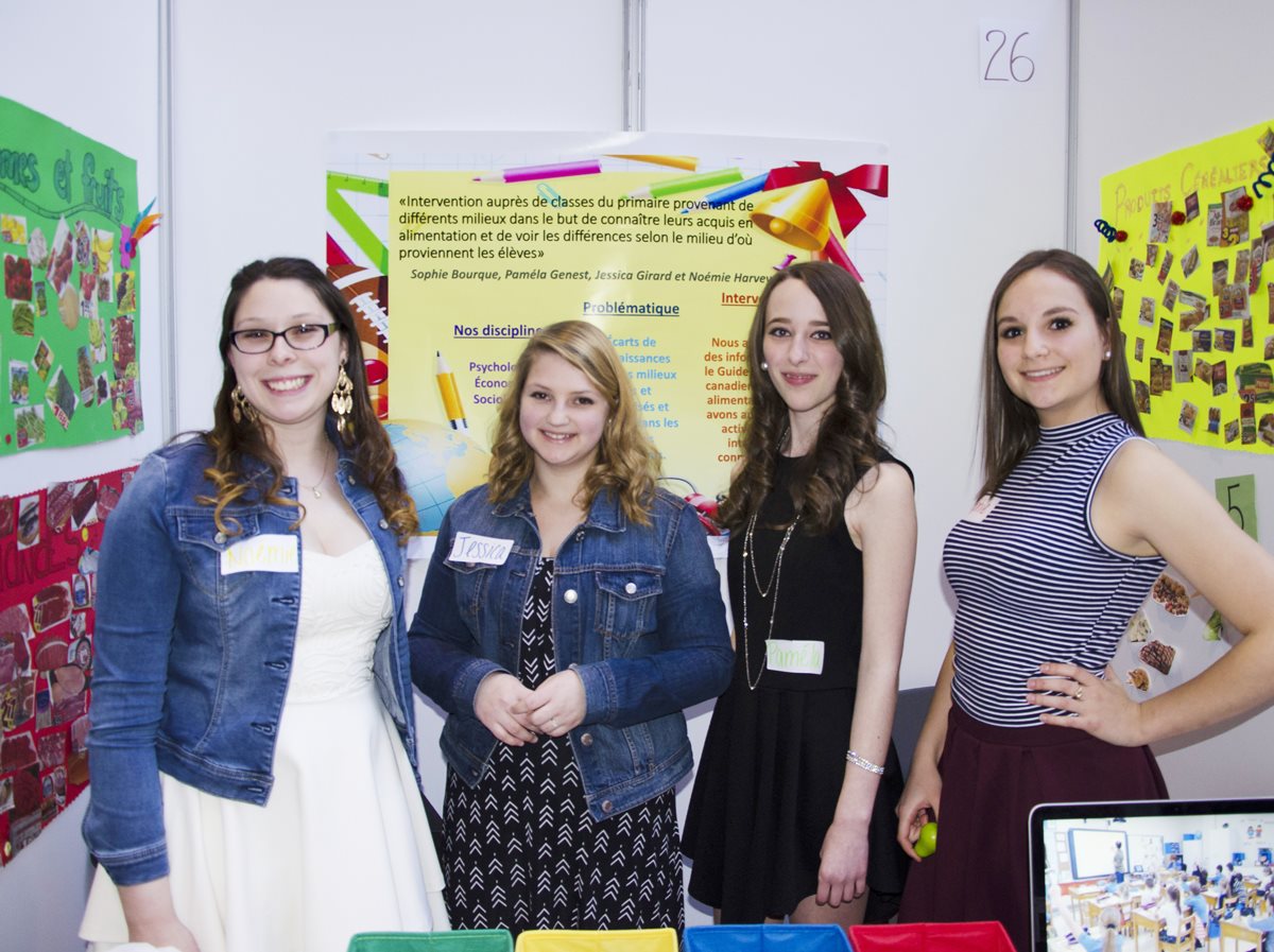 Équipes DIASH alimentation élèves du primaire Jessica Girard, Sophie Bourque, Noémie Harvey et Paméla Genest
