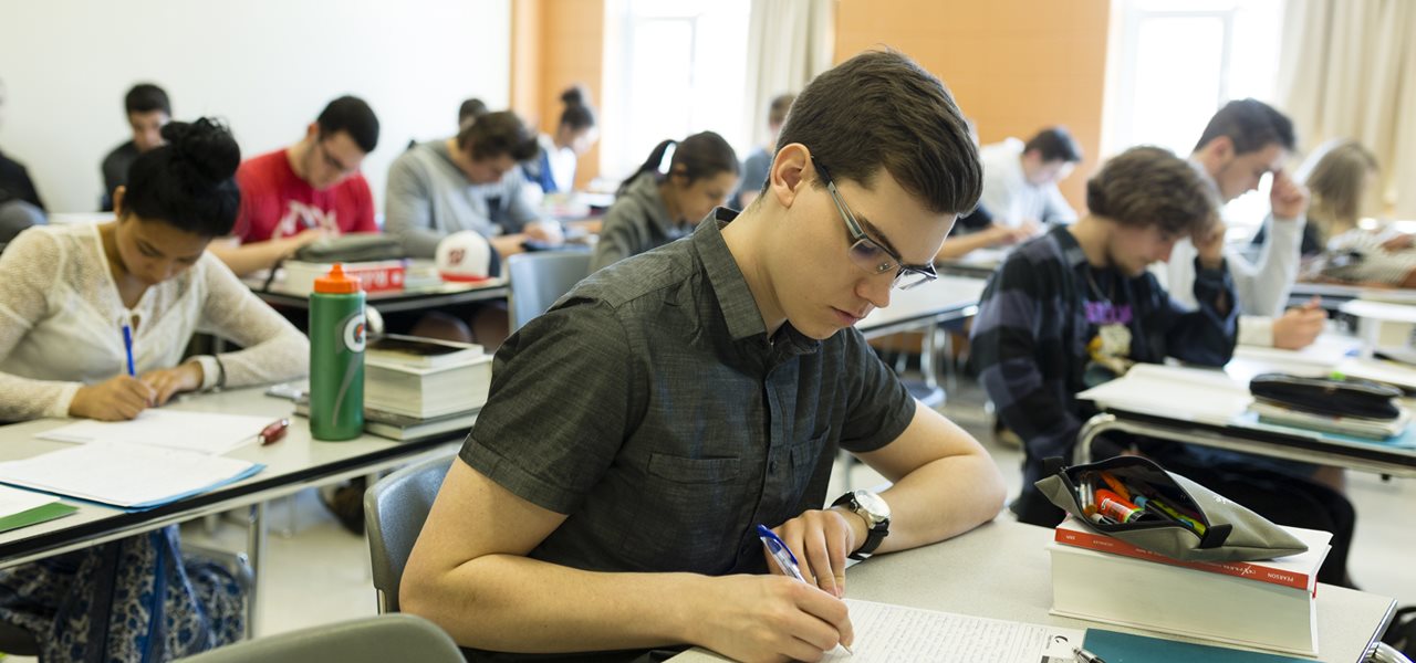 Étudiants en classe