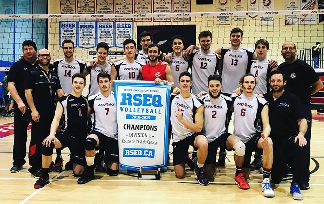 Équipe de volleyball des Titans division 1 gagnants médaille d'or Coupe de l'est 2019