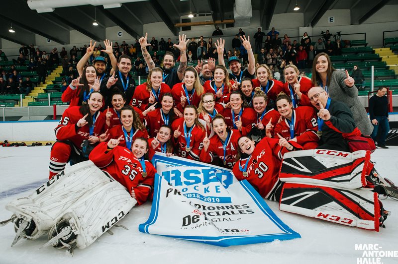 L’équipe de hockey féminin division 1 des Titans du Cégep Limoilou au championnat provincial 2019