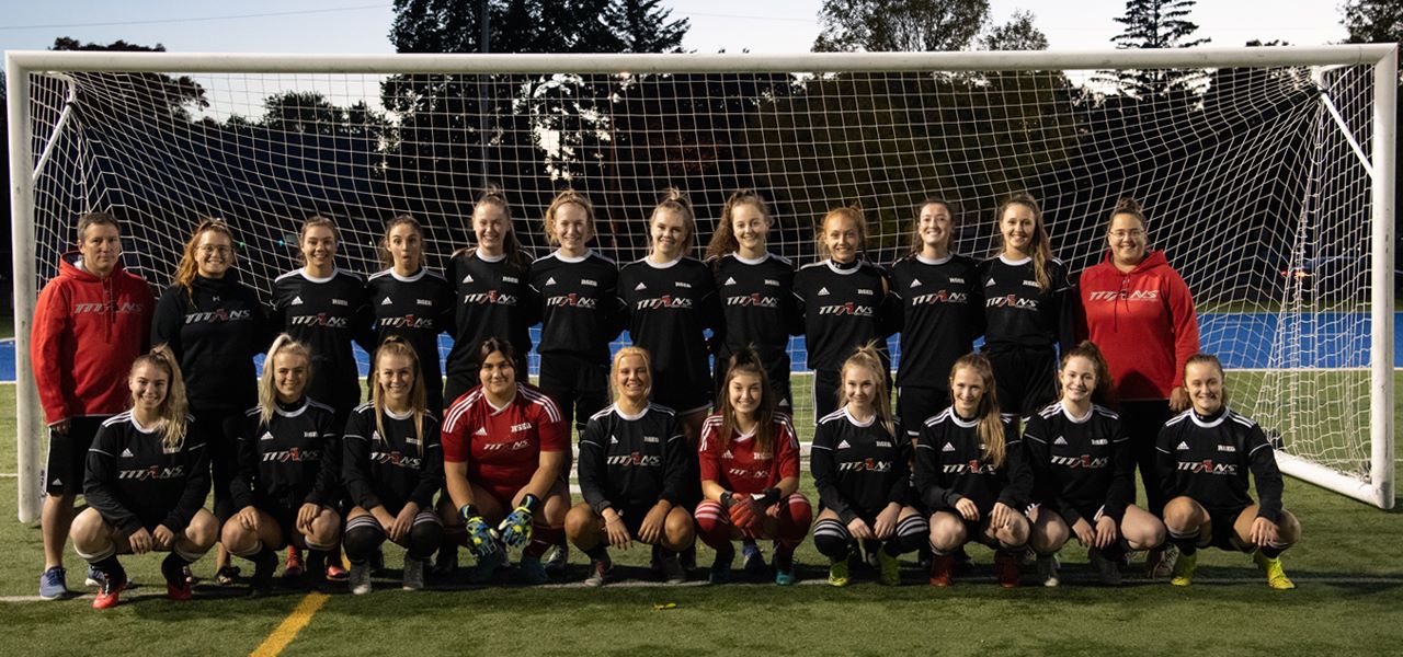Équipe 2020-2021 de soccer féminin division 2