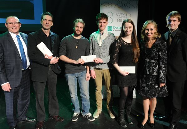 Récipiendaires des prix lors du concours Un chef d'oeuvre de coopération organisé par la Caisse Desjardins de Limoilou