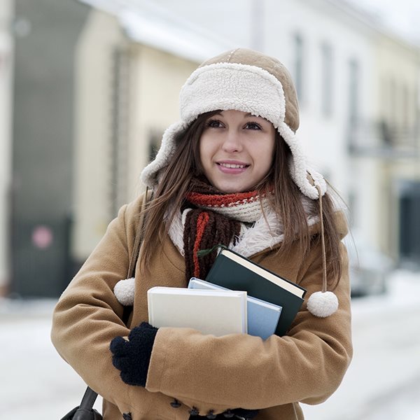 Étudiante en hiver