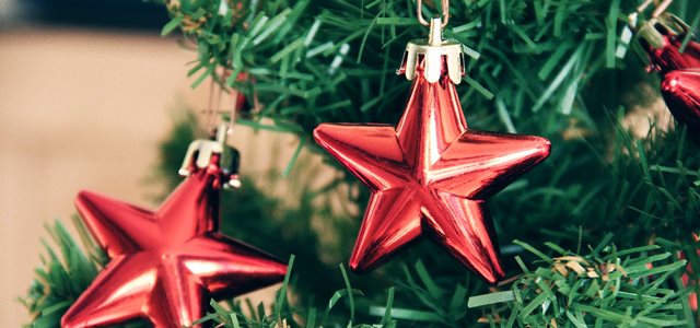 Étoile décorative dans arbre de Noel