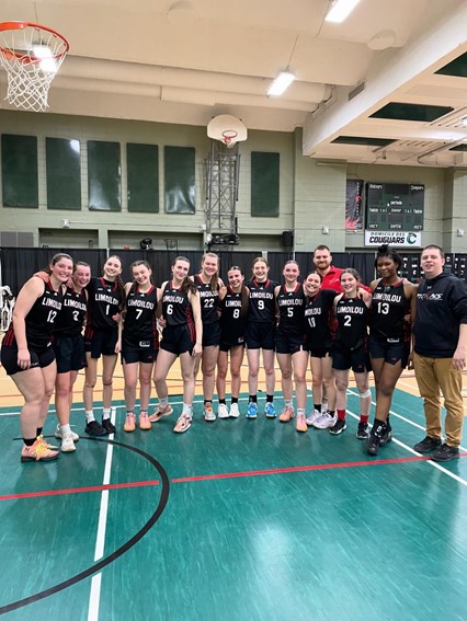 Les joueuses de l'équipe de basketball division 2 du Cégep Limoilou