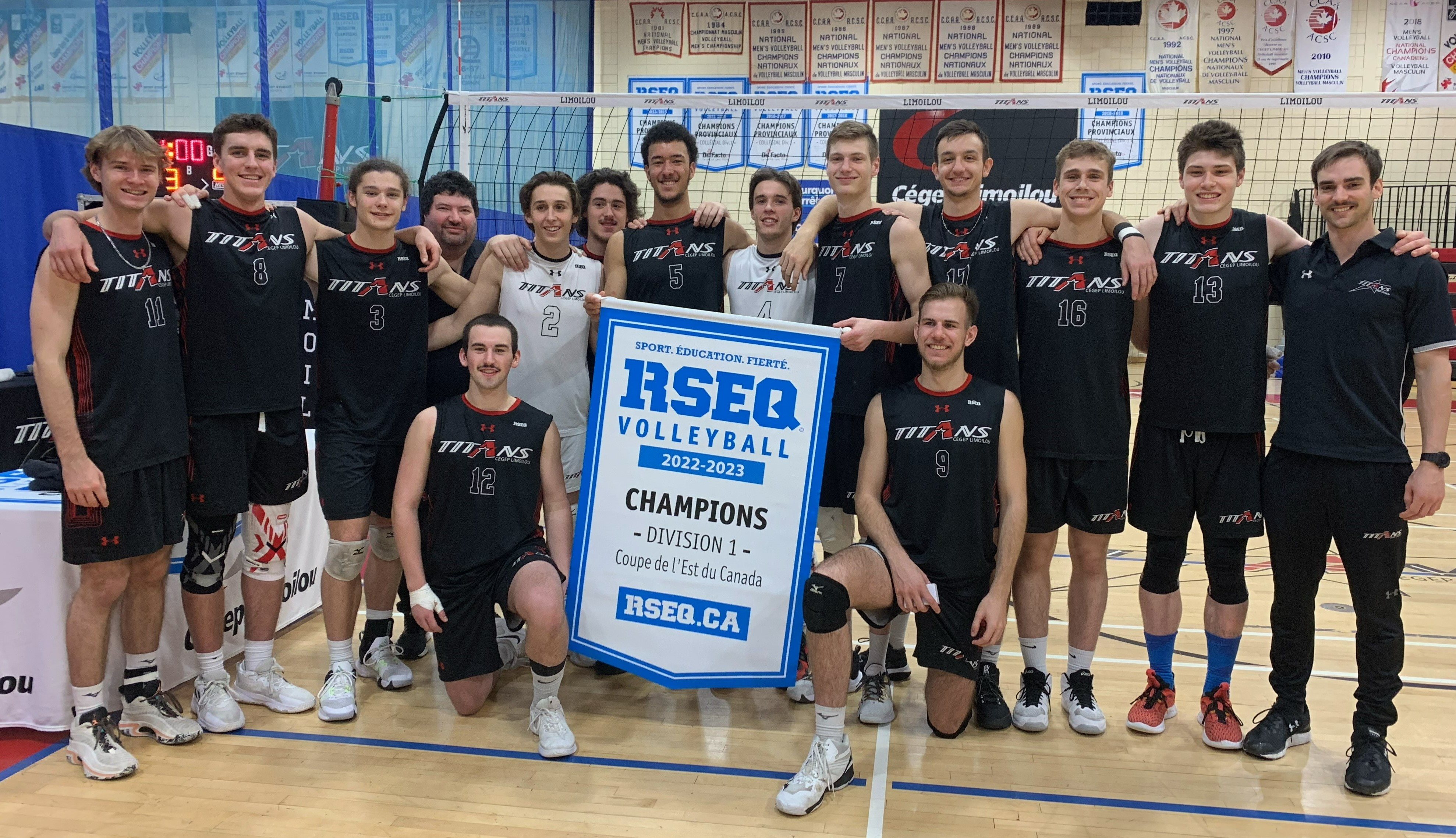 Équipe masculine de volleyball division 1, championne de la Coupe de l'Est 2023