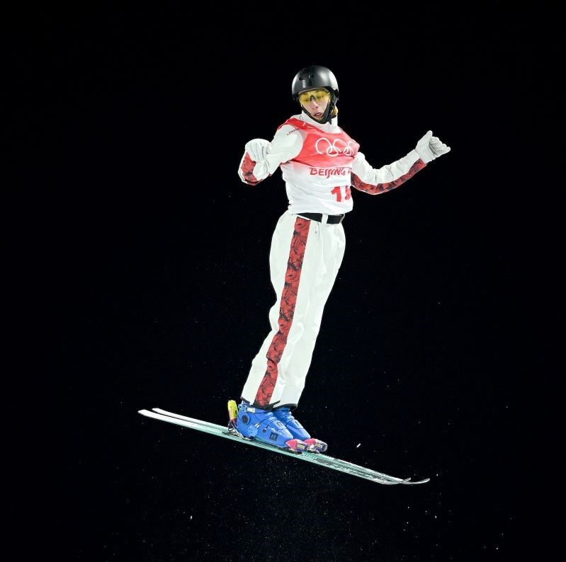 Émile Nadeau lors d'un sauf à ski