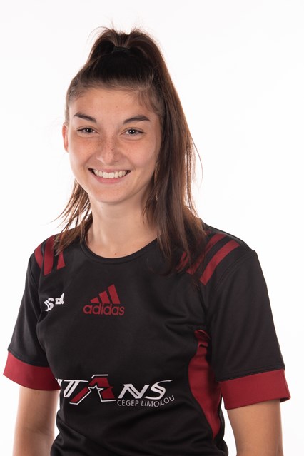 Amélie Tremblay, joueuse de soccer et de rugby et athlète féminine sport-études 2023 au Cégep Limoilou